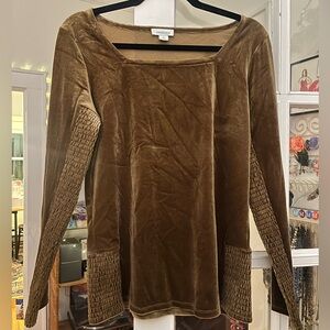 Gold velvet Sundance long sleeved ribbed top size medium